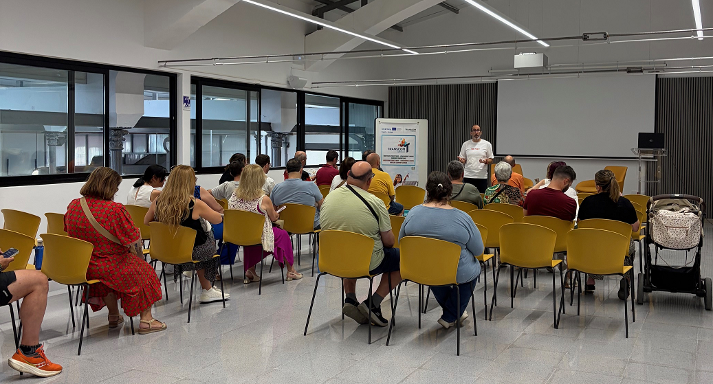 Sesión informativa de la comunidad energética de Almendralejo