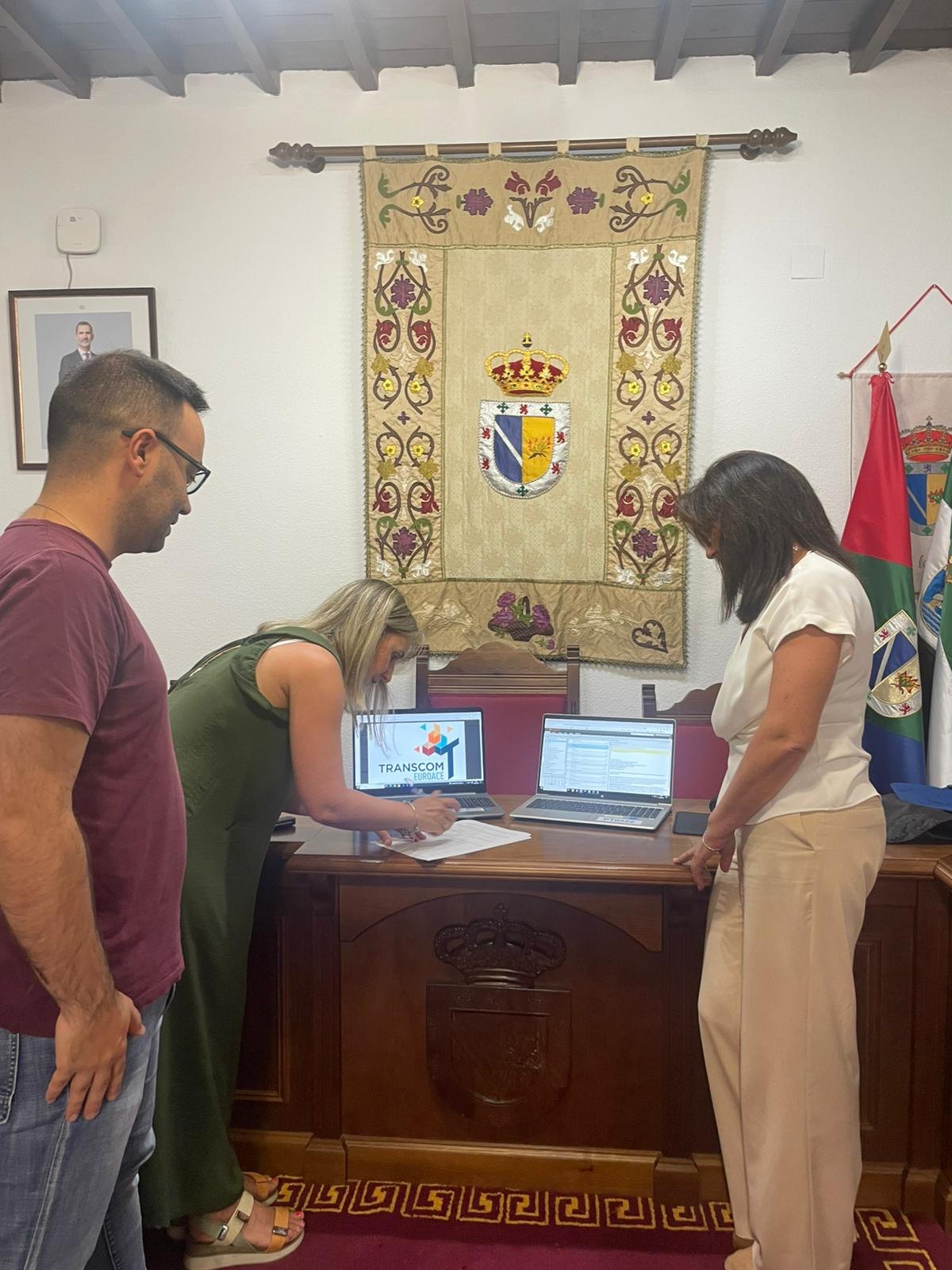 Piloto 4 · Zarza la Mayor Firma de la constitución de la Comunidad de Energías Renovables de Zarza la Mayor